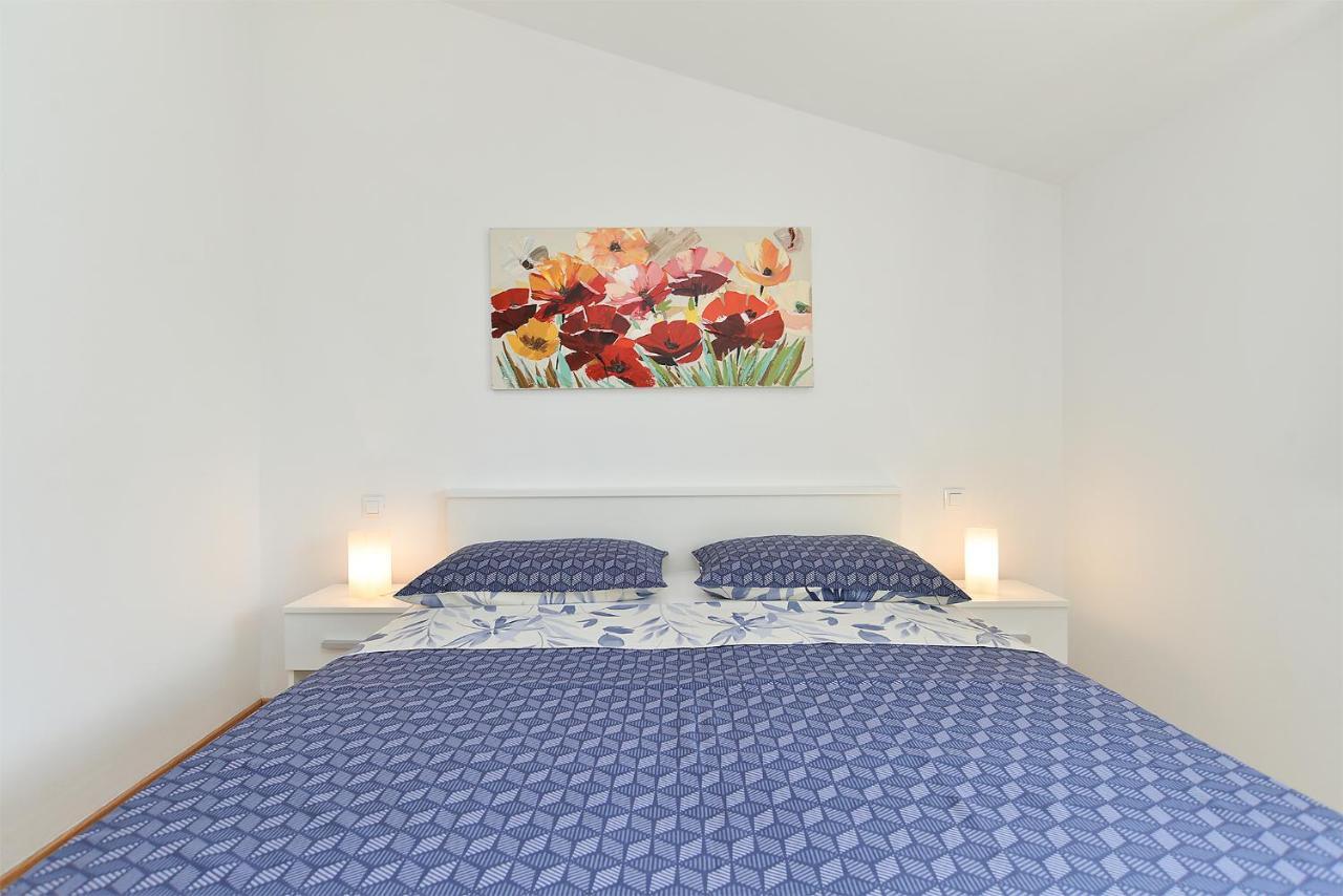 Apartments Jere 719
